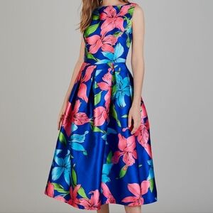 Chicwish Flamboyant Blossom Midi Dress Small